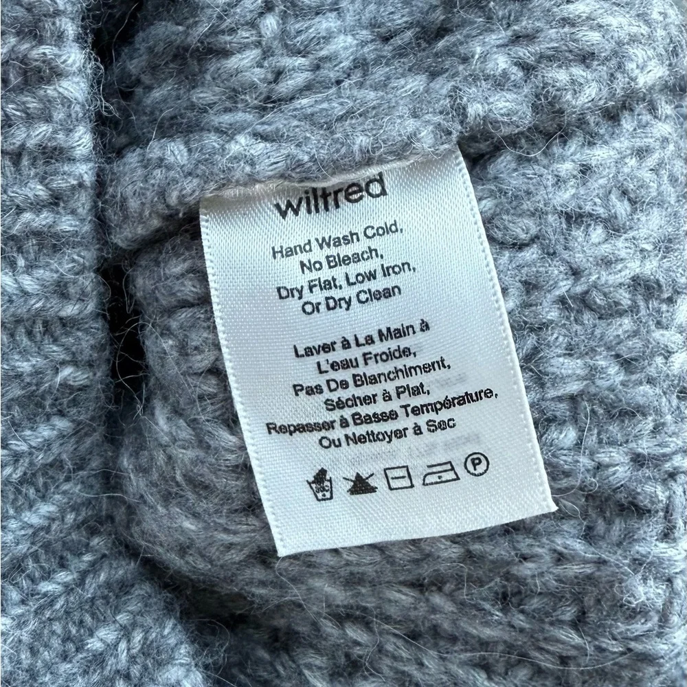 Wilfred Aritzia Charcoal V-Neck Sweater Cotton and Alpaca Blend Size Small - Picture 8 of 9